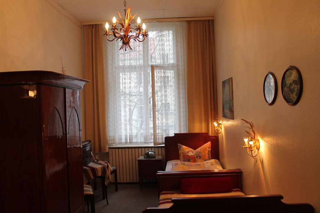 Hotel Pension Columbus Am Kurfurstendamm เบอร์ลิน ห้อง รูปภาพ