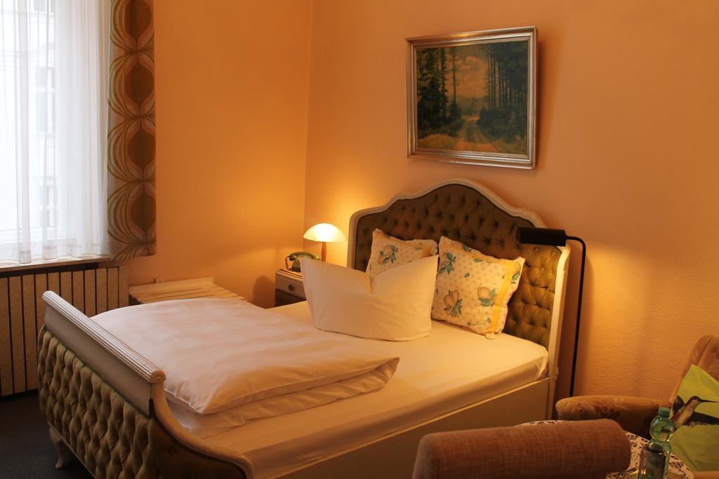 Hotel Pension Columbus Am Kurfurstendamm เบอร์ลิน ห้อง รูปภาพ