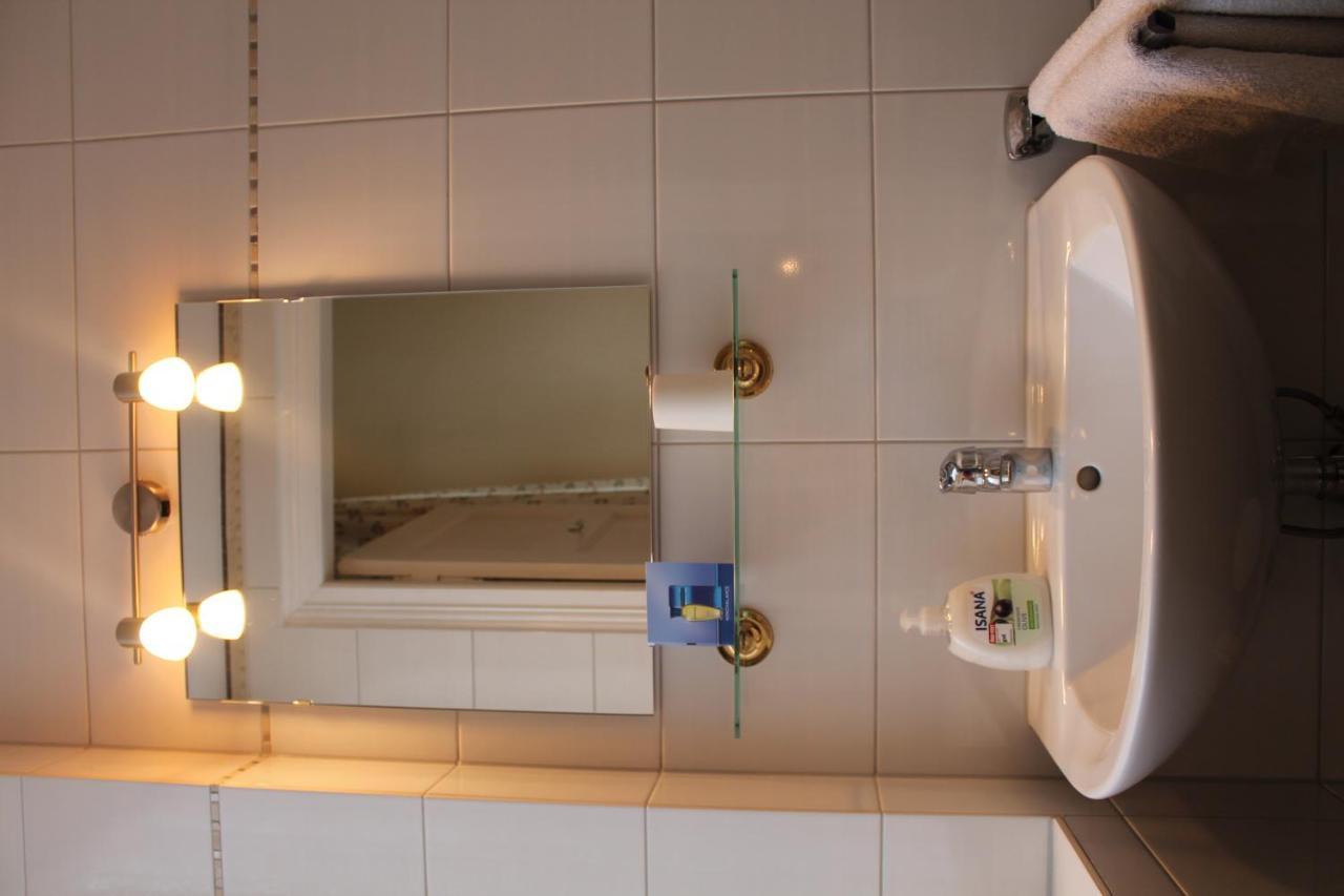 Hotel Pension Columbus Am Kurfurstendamm เบอร์ลิน ภายนอก รูปภาพ