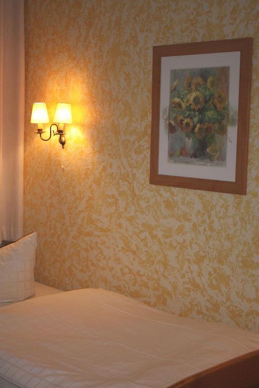Hotel Pension Columbus Am Kurfurstendamm เบอร์ลิน ห้อง รูปภาพ